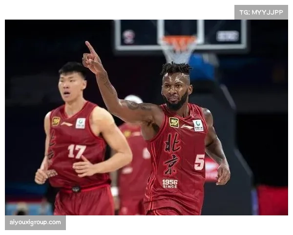 北京阵地战成功率提升 范子铭高位策应盘活进攻 北京阵地战成功率提升 范子铭高位策应盘活进攻